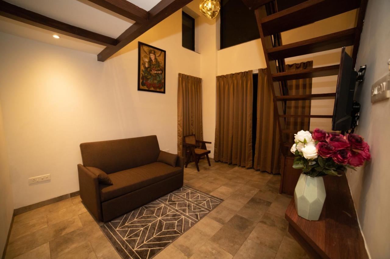 Half Hotel Калангут Экстерьер фото