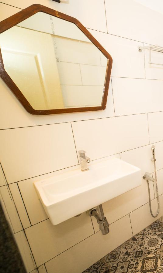 Half Hotel Калангут Экстерьер фото
